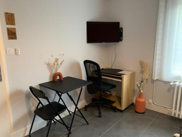 Chambre Independante Chez Particuliers Avec Salle De Bain Privative อองส์ ภายนอก รูปภาพ
